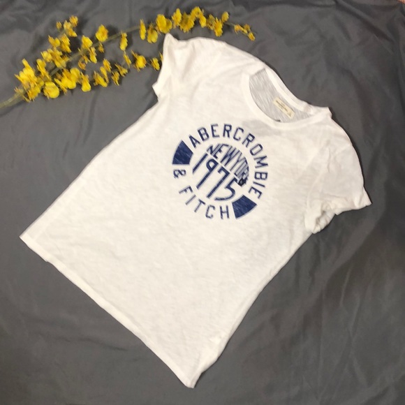 Abercrombie & Fitch Tops - NWT Abercrombie & Fitch Graphic Tees Size: L